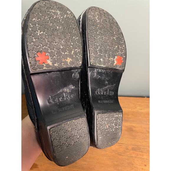Dansko XP Black Moray Leather Comfort Nurse Clog. Size 38/7.5-8. - Picture 9 of 10